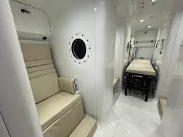 gets hyperbaric oxygen therapy unit