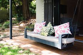 13 free porch swing plans to build at home