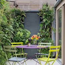 living wall to create a vertical garden