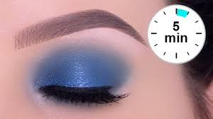 blue glitter smokey eyes tutorial