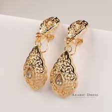lim chagne gold earrings arabic dress