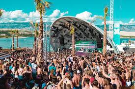 A 5 day festival bringing together beach vibes,boat parties, pool parties, exclusive headlineshows in 5 open air venues, and the mostrespected electronic artists in the world. Hideout Festival 2016 Sherpa Land