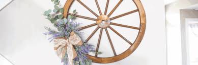 Just be aware that this wheel is useful for display purposes only, and is not. Diy Wagon Wheel Wreath Rustic Style Bf House