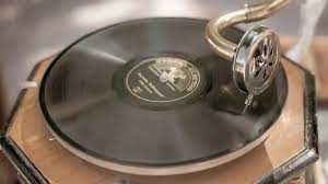 history of record players a look at