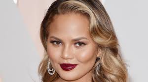 the makeup brushes that chrissy teigen