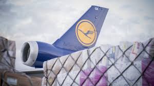 Digitalizace v dopravě pokračuje. Lufthansa Cargo má aplikaci pro  nebezpečné zboží, uplatní se nejen v letectví | Hospodářské noviny (HN.cz)