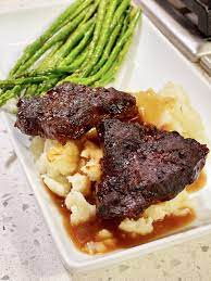 boneless beef short ribs cooking with