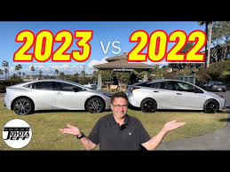all new 2023 prius vs 2022 i compare