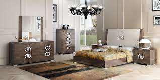 The modern contemporary style is still popular among many homeowners due to its modernism and simplicity. Made In Italy Elegant Leather High End Bedroom Sets San Bernardino California Esf Prestige