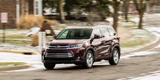 2017 Toyota Highlander Hybrid Awd Test Review Car And Driver