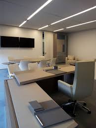 Quer encomendar móveis para escritório de luxo? Sub 75 By Jmm Escritorio De Luxo Design De Escritorio Moderno Escritorio Executivo