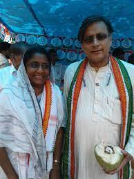 K muralidharan support shanimol usmn shanimol usman's letter issue : Shashi Tharoor On Twitter With Incindia Candidate In Ottapalam Shanimol Usman After A Noonday Rally In Scorching Heat Gr8 Determination