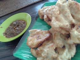 Sambal terasi / sambal belacan is one of the quintessential condiments or ingredients in southeast asia. Sensasi Tak Lazim Dari Pisang Goreng Sambal Terasi Bantenhits