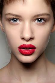 3 ways lip liner changes your look