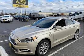 2017 Ford Fusion Energi Review