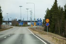Some 7.2 million people crossed the border between finland and russia in 2007, and the figure was 5% more than in the year before. Finland Expects To Expel 20 000 Failed Asylum Seekers Euractiv Com