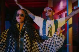 Christopher maurice brown, born may 5, 1989, is an american singer, rapper, songwriter, actor and dancer. H E R Chris Brown S Come Through Video Watch Billboard