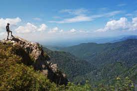 8 hikes in the smoky mountains with the