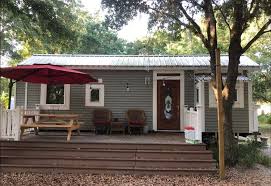 10 tiny houses in florida