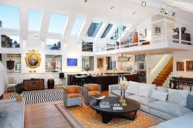 Open Plan Loft With Amazingly High Ceilings