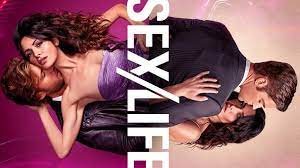 The netflix series is an exploration of feminine desire and fantasy, which alternates between billie's life as a suburban mom and her wild younger days on the city's party circuit. Sex Life 1x01 Ehefrau Und Mutter The Wives Are In Connecticut Mit Episodenkritik