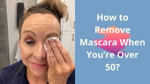 the best way to remove mascara from