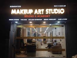 makeup art studio closed down in