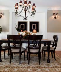 95 dining rooms with an area rug photos