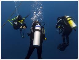 learning scuba diving by naui