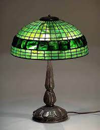 16in Turtleback Tiffany Lamp And Bronze