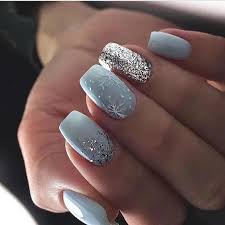 We are presenting winter nail art that are pretty simple and are perfect for all our dear ladies who since, winter season is in full force, we thought it would be a great idea to showcase cool winter nail. 50 Unique Winter Nail Color Ideas To Brighten This Season Feryhan Com Nailart Nailartideas Nailartdesign Xmas Nails Chistmas Nails Nails