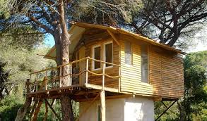 Somos pioneros en españa en la conceptualización, construcción e instalación de cabañas en los árboles. Las Mejores Cabanas En Los Arboles Para Dormir En Espana La Espiga Digital
