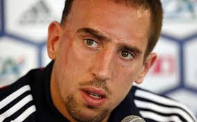 Bayern Munich will listen to Franck Ribery offers. Bidding war: Chelsea, Man United, Real and Barca want Ribery Photo: REUTERS - franck_ribery_1425287c