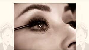 makeup look 1965 maybelline ad