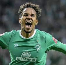 He won two olympic gold medals over 10,000 metres and four world championship titles in the event. Werder Bremen Verlangert Vertrag Mit Theodor Gebre Selassie Welt
