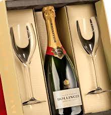 bollinger chagne gift pack with