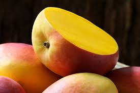What's the best way to keep mangoes fresh? Freezing Mango How To Freeze Whole Cheeks Pieces Of Mango New Idea Food