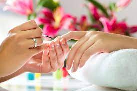 modern nails salon spa