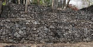 How To Build A Stone Retaining Wall In