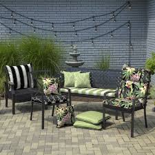 Outdoor Cushions And Pillows