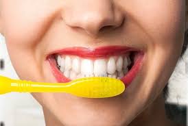 إزالة الجير من الأسنان‎‏ بطرق طبيعية