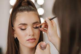 the 10 best freelance makeup artists