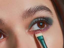 eyeshadow brush makeup