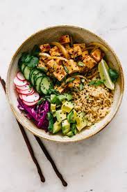 Low calorie recipes using tofu to make gratin, pancakes, and chicken soboro that are all under 400 calories. Vegan Poke Bowl With Tofu Poke The Simple Veganista