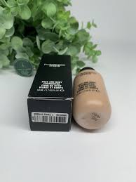 mac studio face and body foundation n5