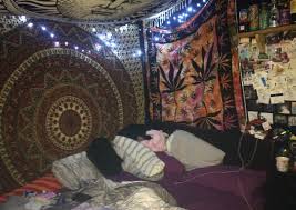 Looking for some cannabis covered stoner home decor? Stoner Bedroom Idea 420 Redecorate Bedroom Hippy Room Room Ideas Bedroom
