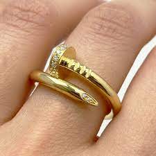 un clou diamond nail 18k yellow gold ring
