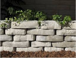 Retaining Wall Stone Cement Forms