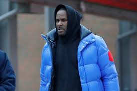 Jun 08, 2021 · the clip shows kelly walking out of a chicago jail in march 2019 after someone paid $161,633 that the r&b singer owed in child support, the ap article said. R Kelly Breaks Silence Denies Sexual Abuse Charges Pbs Newshour