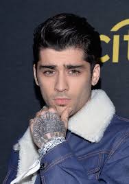 8 zayn malik long hair harry styles is one of the best accepted recording artists in the world. The Hair Evolution Of One Direction S Zayn Malik Teen Vogue